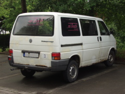 '91er VW T4 mit »hohem VW-Zeichen«