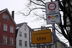 Schild Umweltzone in Ulm (Herdbrücke, 2009)