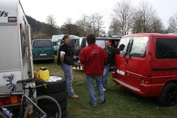 Gespräche zwischen Bussen