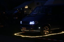 Angel Eyes am VW T4 bei Nacht