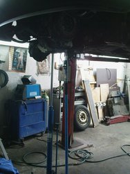 Abstützung Motor
