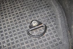 Originale Zurröse von VW im Transporter