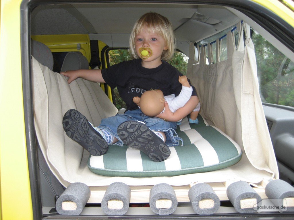 Tipps & tricks: schlafsitzbank aus dem multivan nachrüsten ... Schmales babybett