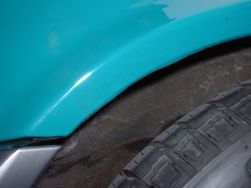 Rost am VW T4 Radlauf durch Steinschlag